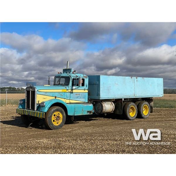 1961 KENWORTH 923 T/A GRAIN TRUCK