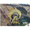 Image 21 : JOHN DEERE 7020 4WD TRACTOR