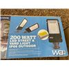 Image 2 : (2) 200 WATT LED STREET/YARD LAMP
