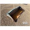 Image 2 : SKID STEER 66" SMOOTH BUCKET