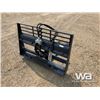 Image 3 : SKID STEER 48" HYDRAULIC PALLET FORKS