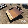 Image 1 : (UNUSED) CUSTOM BUILT 40" BACKHOE CHUCK BLADE