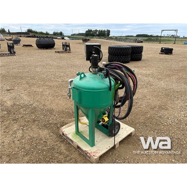 (UNUSED) SANDBLASTER WITH HOSE