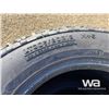 Image 6 : (4) MICKEY THOMPSON LT305/60R18 TRUCK TIRES