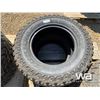 Image 4 : (4) DISCOVERY 265/70 R17 TIRES & RIMS