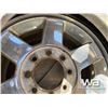 Image 5 : (4) DISCOVERY 265/70 R17 TIRES & RIMS