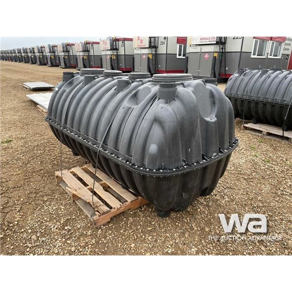 2,000 L POLY SEPTIC TANK