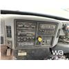 Image 8 : 2004 INTERNATIONAL 7600 T/A FRESH WATER TRUCK