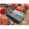 Image 3 : SQUARE SLIPTANK & POLY TOOL BOX
