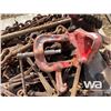 Image 5 : CHAINS, BOOMERS, PULLEY, PIPE VISE