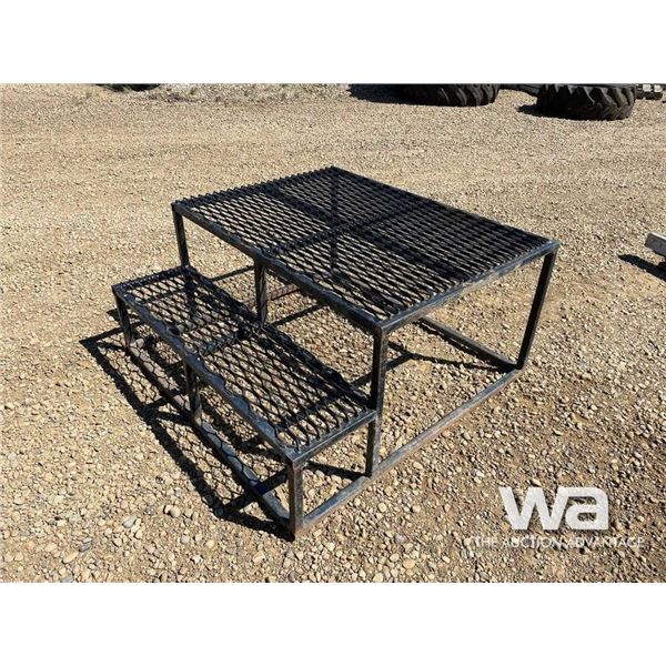 STEEL GRATE STEP