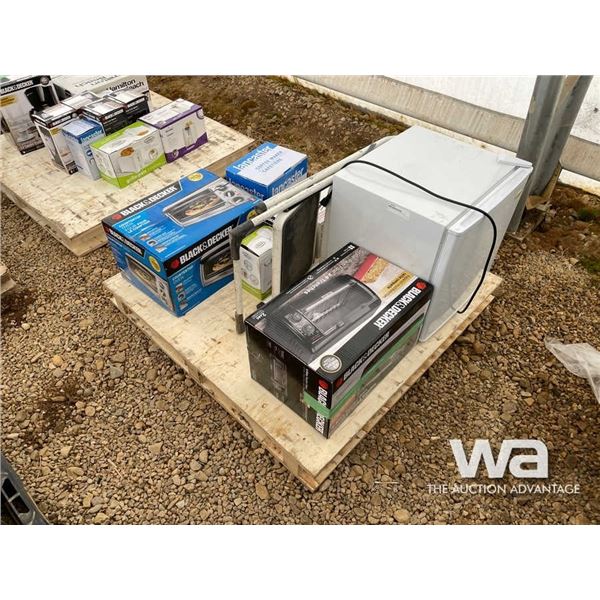 SALTON MINI FRIDGE, (2) COUNTER TOP OVENS