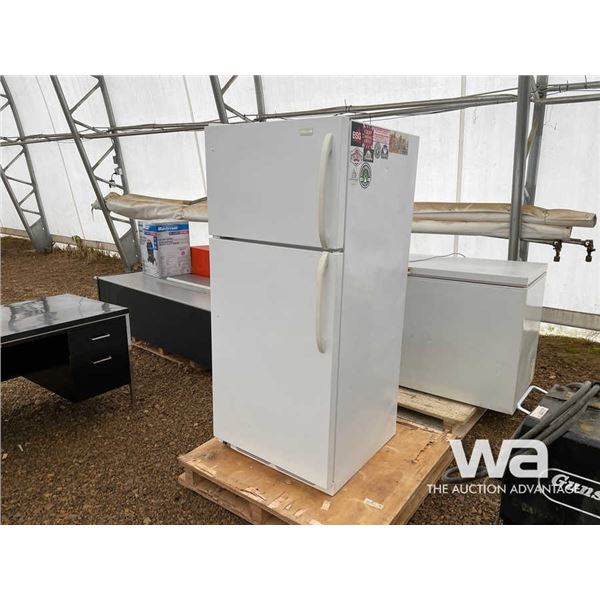 FRIDGIDAIRE REFRIGERATOR