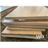 Image 5 : PALLET OF DOORS