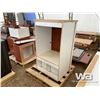 Image 1 : STORAGE CLOSET