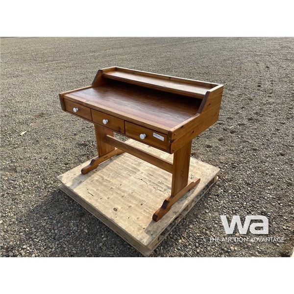 NATURAL WOOD DESK