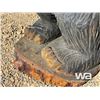 Image 5 : TIMBER BEAR WOOD CARVING