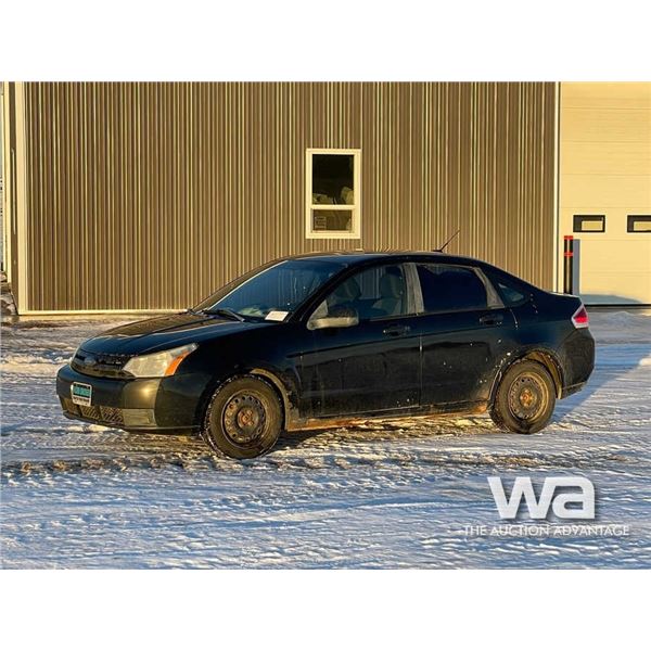 2009 FORD FOCUS 4-DOOR CAR