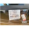 Image 5 : 2009 FORD FOCUS 4-DOOR CAR