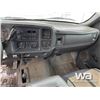 Image 8 : 2004 GMC 3500 FLATBED TRUCK