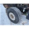 Image 17 : 1996 FREIGHTLINER FLD120SD T/A BOOM TRUCK