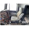 Image 7 : 1996 FREIGHTLINER FLD120SD T/A BOOM TRUCK