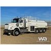 Image 1 : 2014 WESTERN STAR 4900SB TRI DRIVE WATER TRUCK