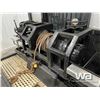 Image 25 : 2009 KENWORTH T800 T/A SLEEPER WINCH TRACTOR