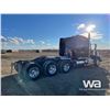 Image 3 : 2016 PETERBILT 367 TRI DRIVE SLEEPER TRUCK TRACTOR