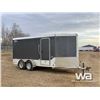Image 2 : 2010 LEGEND DELUXE T/A ENCLOSED TRAILER