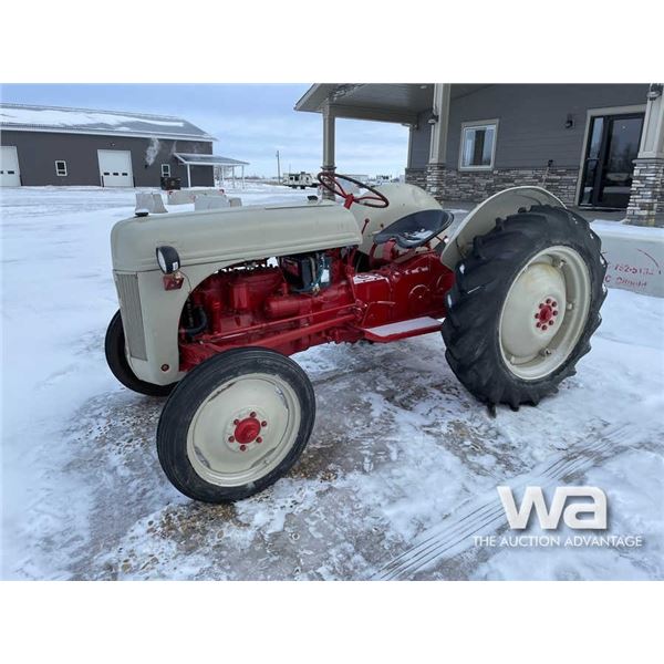 FORD FERGUSON 8N TRACTOR