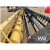 Image 8 : NEW HOLLAND 971 STRAIGHT CUT HEADER