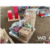 Image 1 : CHRISTMAS DECORATIONS