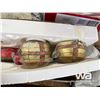 Image 8 : CHRISTMAS DECORATIONS