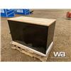 Image 3 : HUSKY BLACK TOOL BENCH
