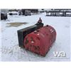 Image 5 : RED SLIP TANK & SQUARE FUEL TANK