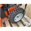 Image 10 : HUSQVARNA ST330P 30" SNOW BLOWER