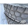 Image 3 : (2) MICHELIN 11R24.5 TRUCK TIRES