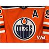 Image 5 : LEON DRAISAITL EDMONTON OILERS SIGNED JERSEY