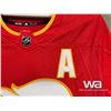 Image 6 : MATTHEW TKACHUK CALGARY FLAMES SIGNED JERSEY