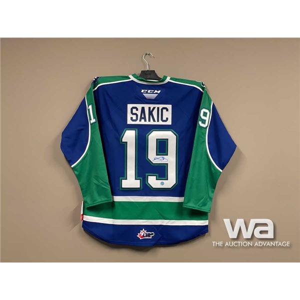 JOE SAKIC SWIFT CURRENT BRONCOS CHL SIGNED JERSEY