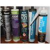 Image 2 : LOT DE 80+ TUBES DE CALFEUTRAGE ASST