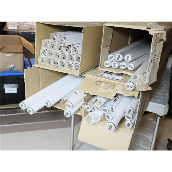 LOT DE 56+ FLUORESCENTS ASST