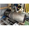 Image 1 : POMPE À VACUUM 2 STAGES BULLET #93600 7CFM