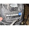 Image 2 : ASPIRATEUR MAXIMUM 19L