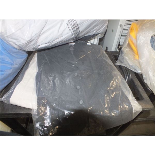 35 pcs Of Assorted Clothing