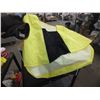 Image 2 : 22 Hi Vis Scooter Bags