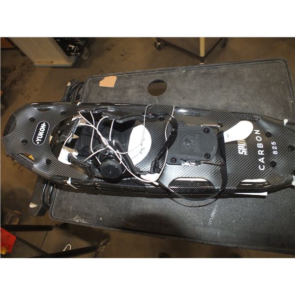 Yukon Carbon 825 Snowshoes
