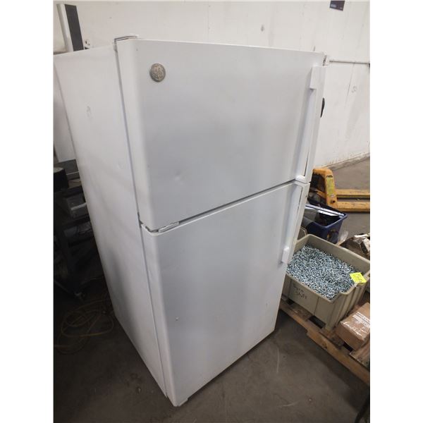 GE Refrigerator