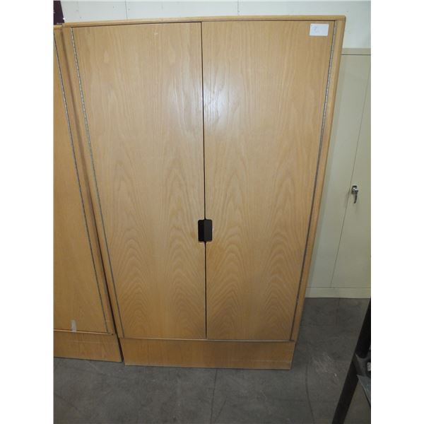 2 Door Wooden Wardrobe Cabinet